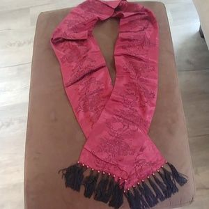 Burgundy scarf with Chinese designs